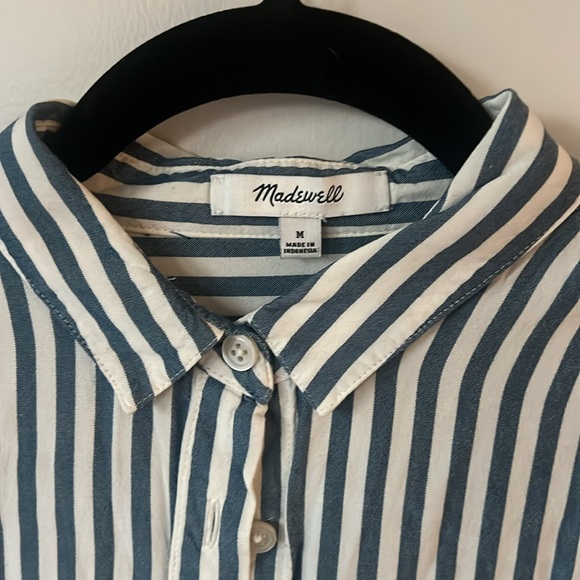 Madewell Blue and White Striped Short Sleeve Collared Button-Up - Picture 3 of 3